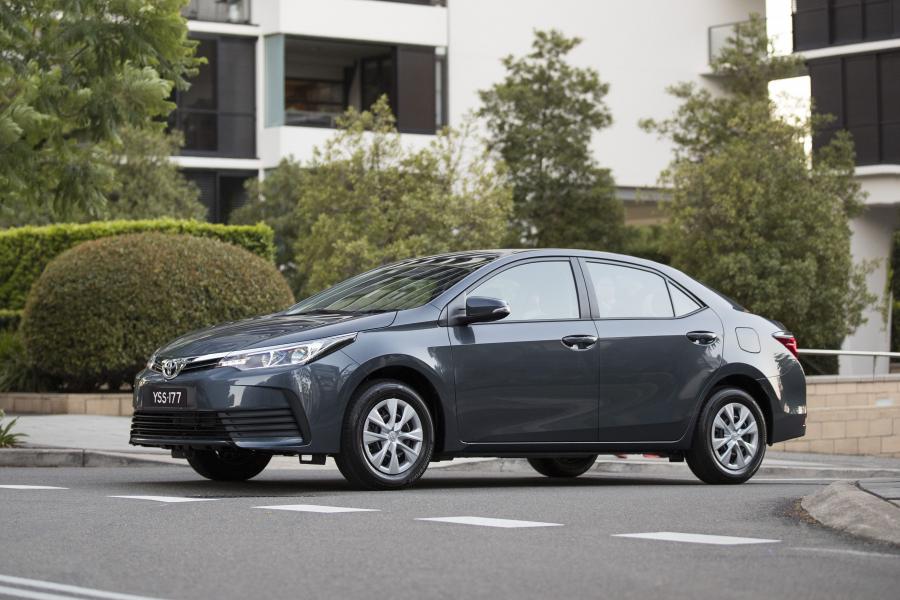  Toyota Corolla Sedan Ascent 2017 года  (AU) (фото 3 из 7)